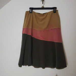 Fabuloio Color Block Tier Skirt